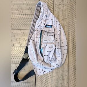 Kavu rope sling bag Arrow print